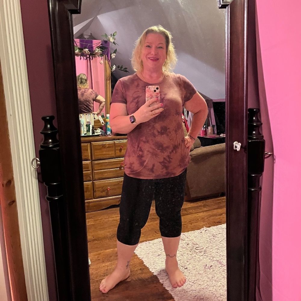 Victorias Secret PINK Red Pink T-Shirt Tie Dyed  Short Sleeve Large